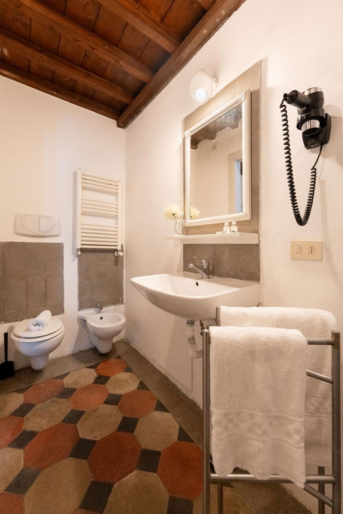 F1 - Santa Croce One Bedroom Apartment For Couples Флоренция Экстерьер фото