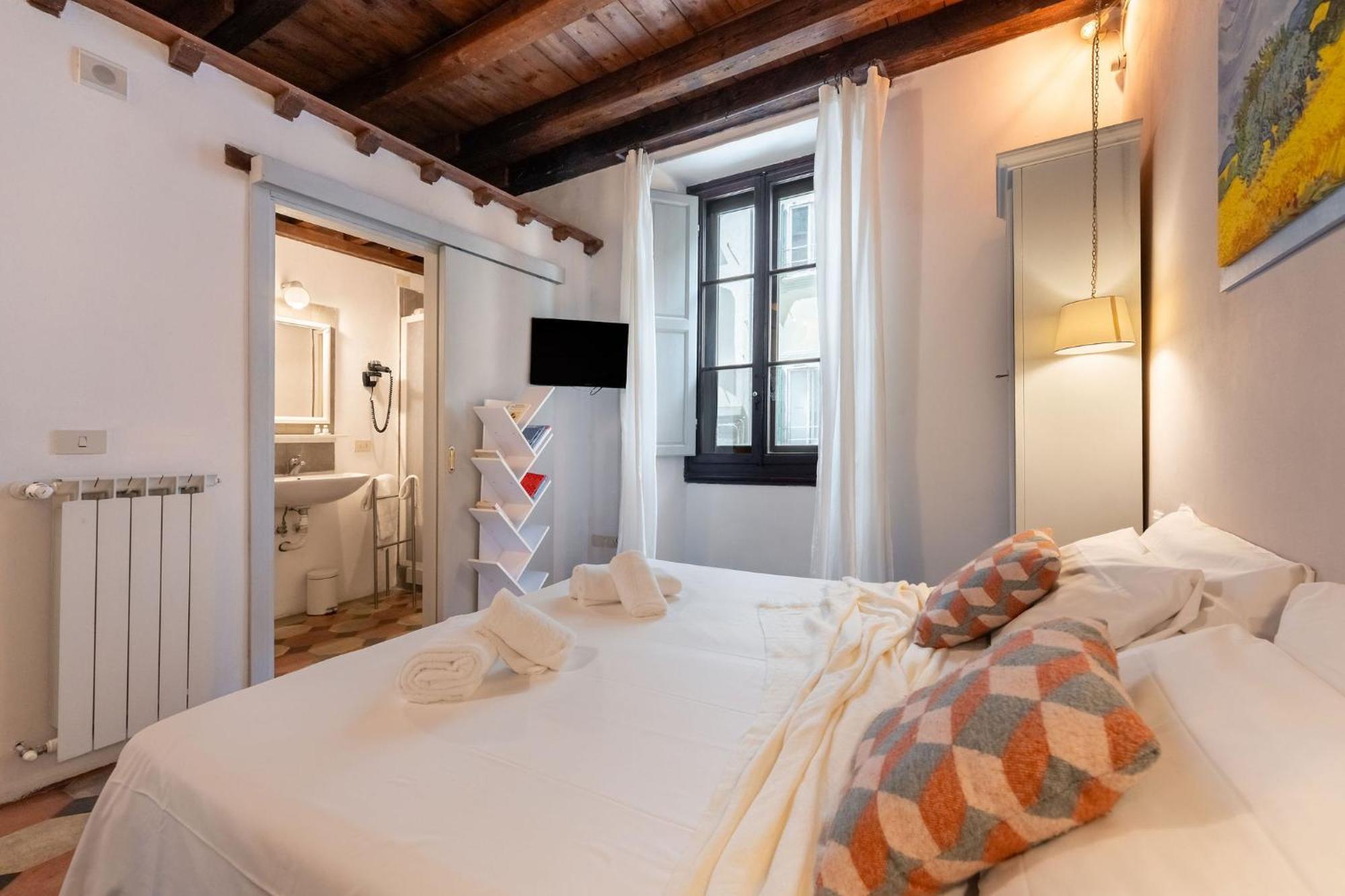 F1 - Santa Croce One Bedroom Apartment For Couples Флоренция Экстерьер фото